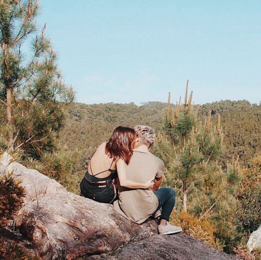 Mia Rose e vocalista dos D.A.M.A deram o nó