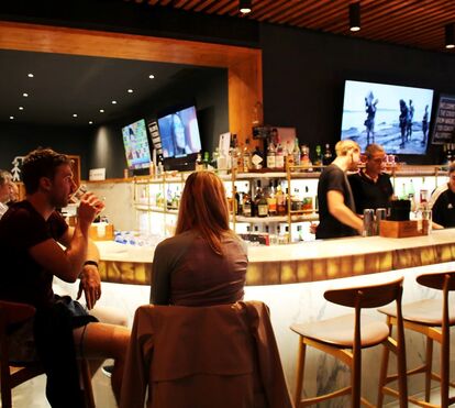 Bar do filho de Manuela Moura Guedes considerado o melhor de Lisboa