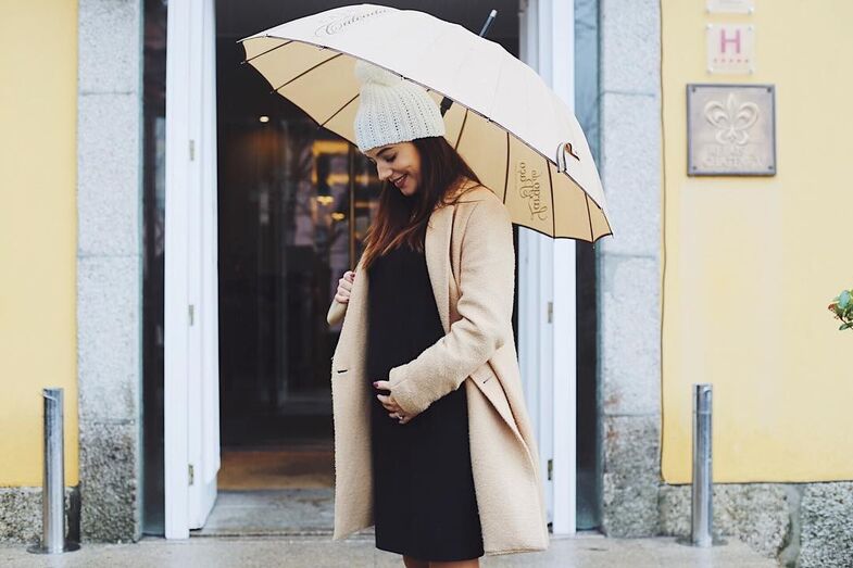 Mia Rose mostra tendência excêntrica para grávidas