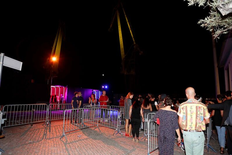 Música, dança, loucura e espectáculo: os 20 anos do Lux Frágil