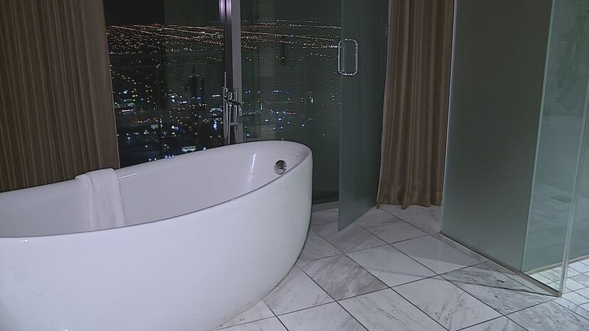 Penthouse da alegada violação em Las Vegas custa 4 mil euros por noite. Todas as imagens 