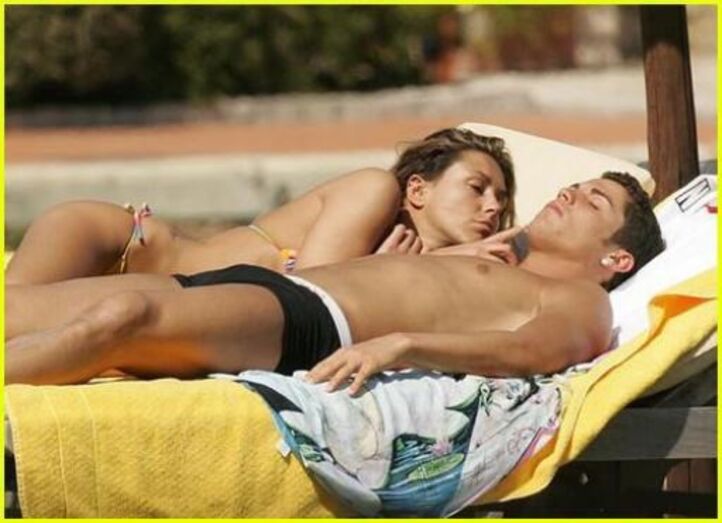 Merche Romero assumiu o namoro com o jogador em 2006, relação que durou 2 anos