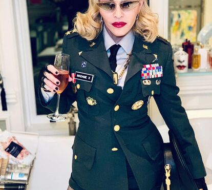 A rainha faz anos! Madonna celebra aniversário em festa com muito álcool e música