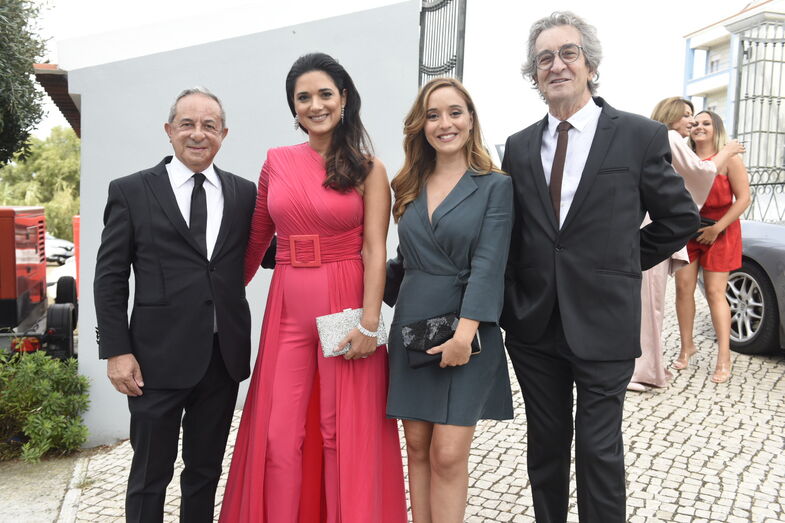 O médico Ângelo Rebelo e namorada, Susana Martinho, com o casal Carlos Areias e Bela Rosa