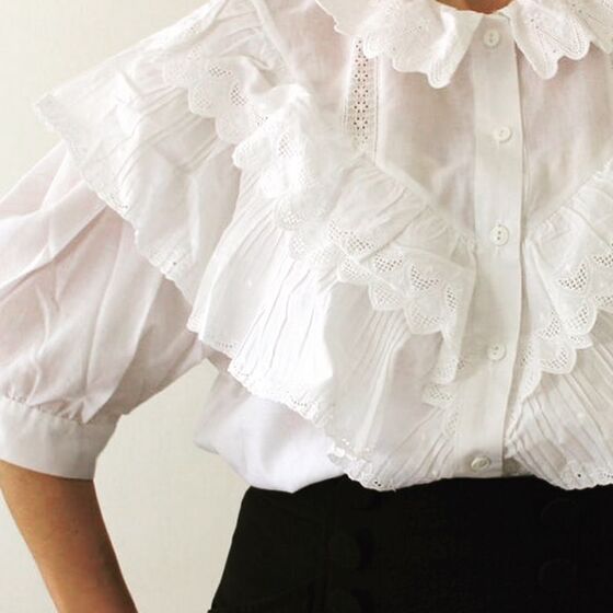 Blusas de estilo romântico, um must have 