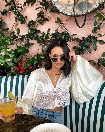 Blusas de estilo romântico, um must have 