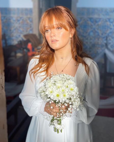 Carolina Deslandes revela mensagem enigmática sobre relações