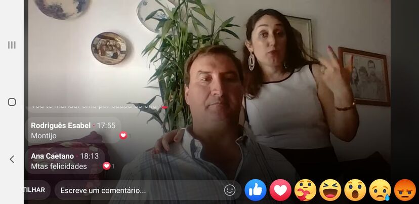 A candidata lisboeta resolveu mostrar como tornar os companheiros das suas seguidoras mais bonitos e usou o seu "amor" alentejano como cobaia. E os fãs entraram em delírio e querem casamento.