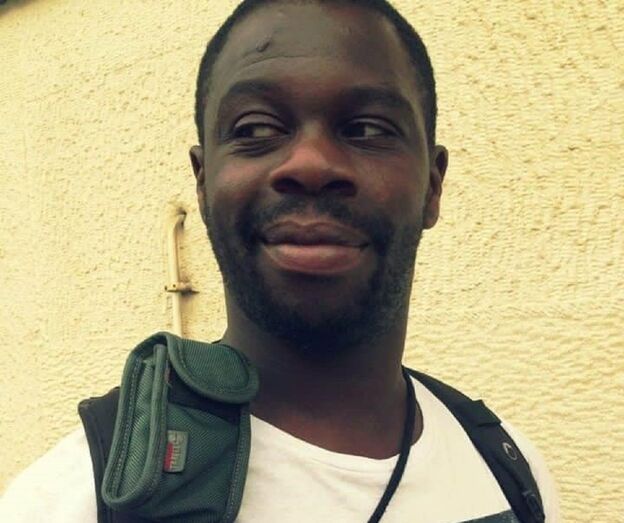 A morte do ator de 39 anos às mãos de um homem de 80, por motivos racistas deixou a comunidade artística e da vila de Moscavide, onde tudo aconteceu, em choque.
